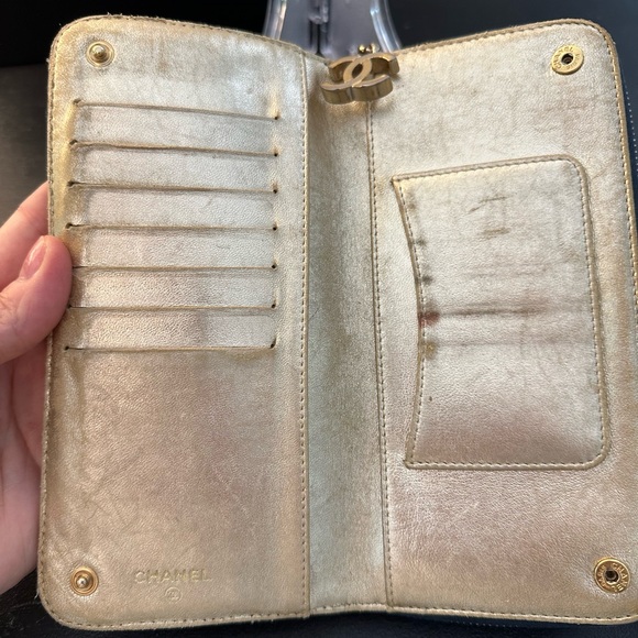 Authentic Chanel Denim Wallet, full inclusion with COA! - Picture 4 of 16